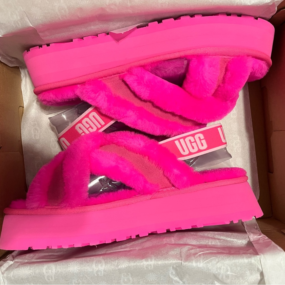 ugg crossover platform slides